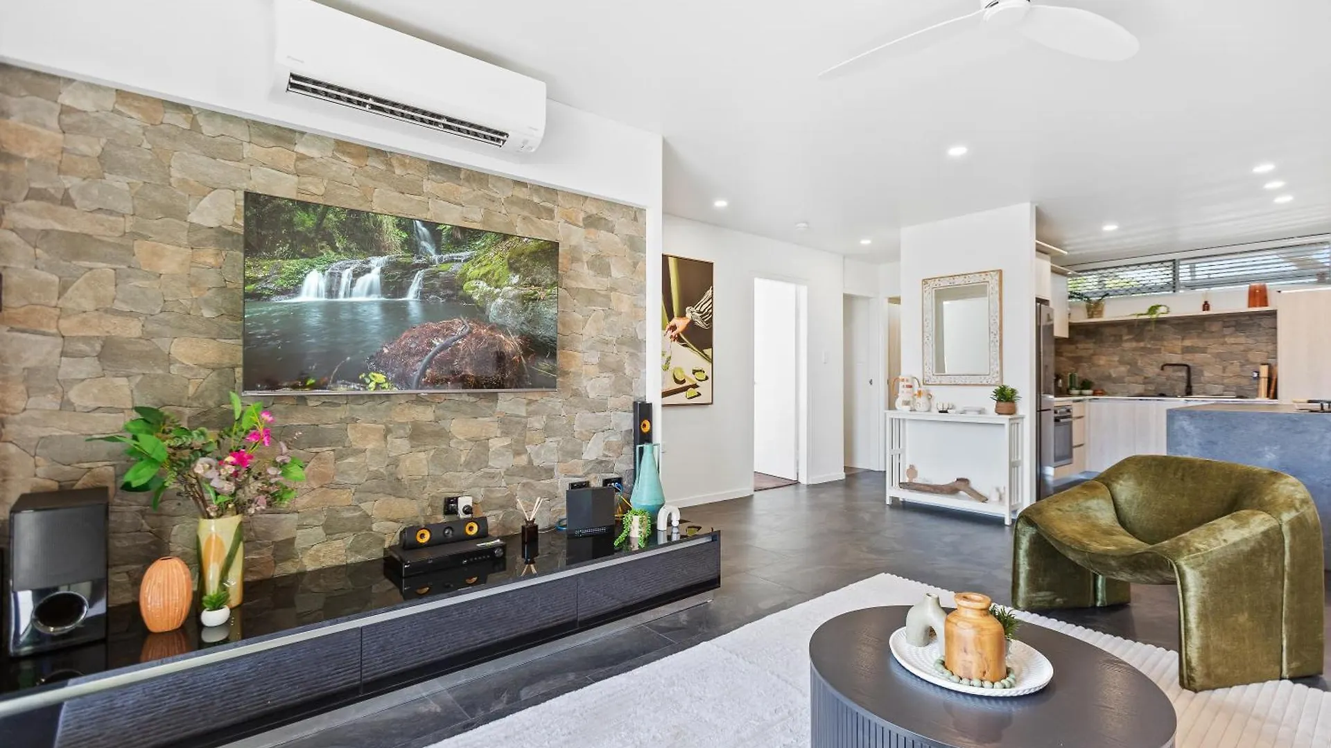 Modern Apartment With Esplanade Views Near The Hospital Cairns 0*,