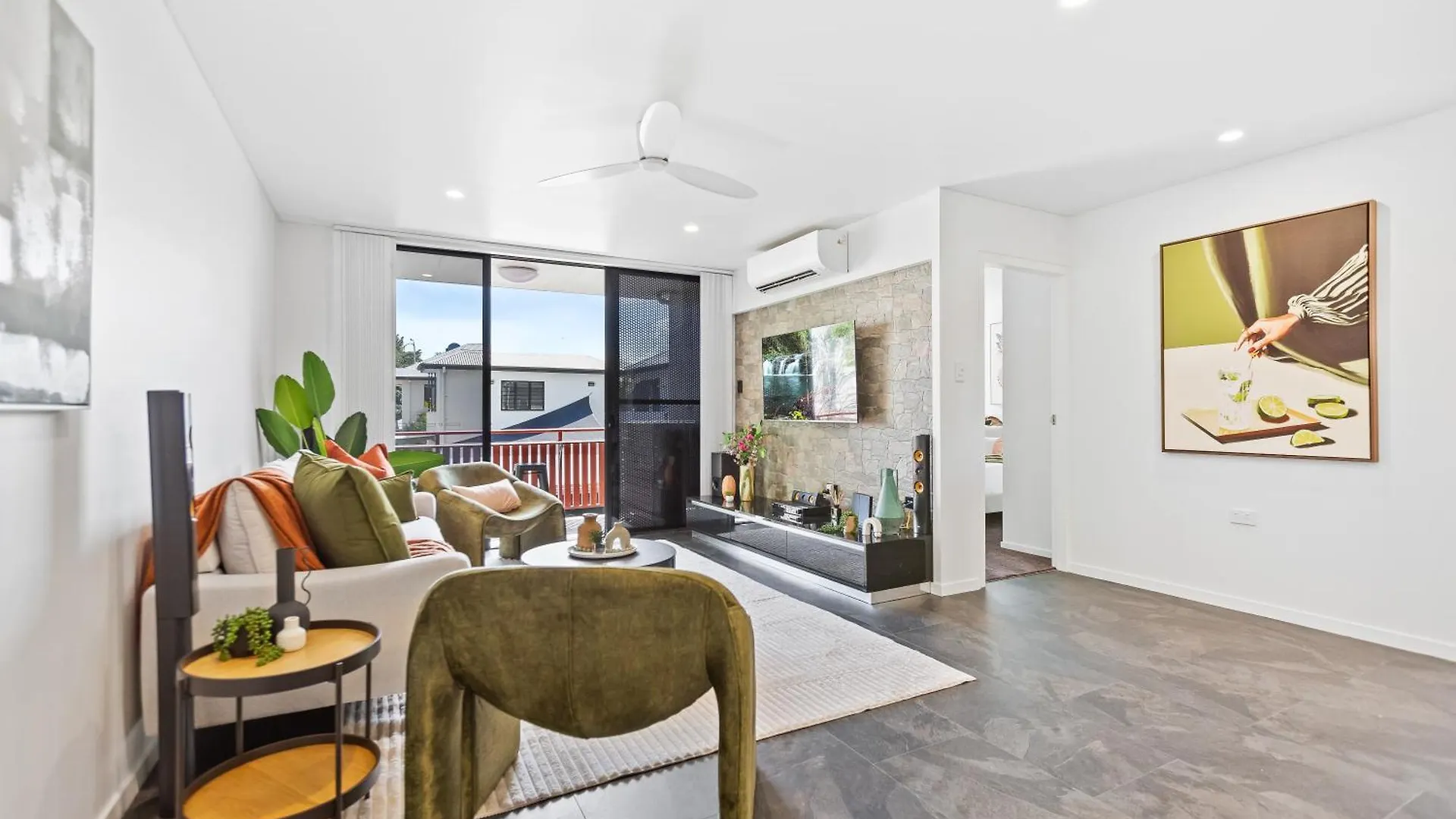 Modern Apartment With Esplanade Views Near The Hospital Cairns